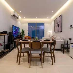  شقة 10 Minutes To Boulevard, Modern In Al-malqa, Self Check-in